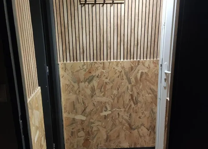Maison De *